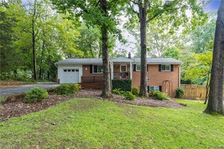 102 Forestdale Dr, Jamestown, NC 27282
