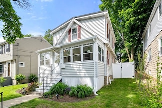 127 Highland Ave, Watertown, MA 02472