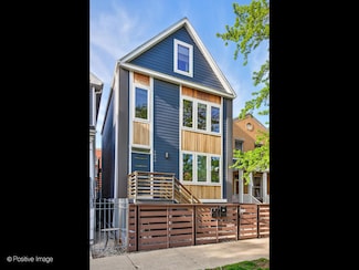 2826 W Fletcher St Unit 2, Chicago, IL 60618