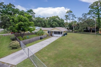 7902 Lakeside Way, Fort Pierce, FL 34951