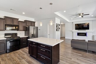 6020 Fallworth Dr, Redding, CA 96003