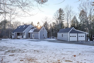 724 Sanborn Rd, Sanbornton, NH 03269