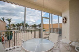 400 Flagship Dr Unit 306, Naples, FL 34108