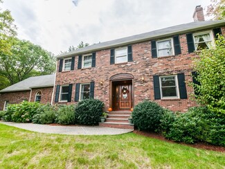 40 Crestview Rd, Milton, MA 02186