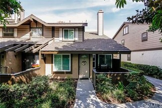 2394 S Willowbrook Ln Unit 21, Anaheim, CA 92802
