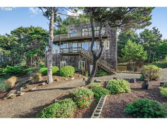 1212 NW Curtis St, Seal Rock, OR 97376