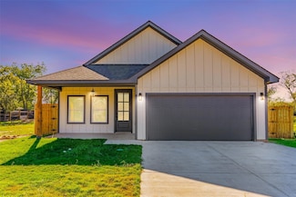 4824 Fitzhugh Ave, Fort Worth, TX 76105