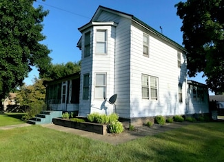 6513 Kruger Rd, Three Oaks, MI 49128