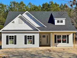 105 Persimmon Dr, New Bern, NC 28562