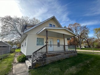 126 N Henrietta Ave, Rockford, IL 61101