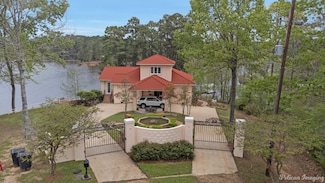 130 Catfish Dr Unit 8&9, Zwolle, LA 71486