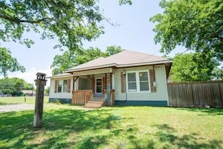 204 Britton St, Tom Bean, TX 75491