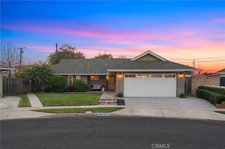 2873 Regis Ln, Costa Mesa, CA 92626