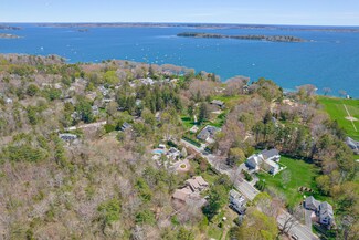 172 Foreside Rd, Falmouth, ME 04105