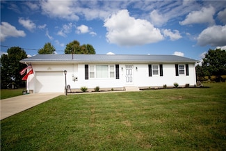 983 Vernon Rd, Greenville, PA 16125