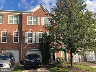 8935 Singleleaf Cir, Lorton, VA 22079