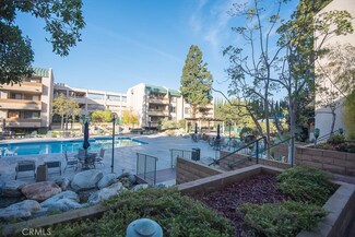 12141 Centralia St, Lakewood, CA 90715