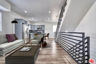 1129 S Harvard Blvd, Los Angeles, CA 90006