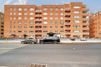 80 E Hartsdale Ave Unit 418, Hartsdale, NY 10530