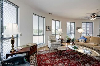 2200 N Westmoreland St Unit 305, Arlington, VA 22213