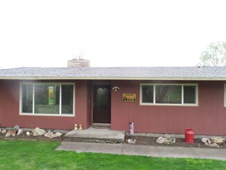 54884 Day Rd, Milton Freewater, OR 97862