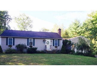 14 Penobscott Ave, Hubbardston, MA 01452