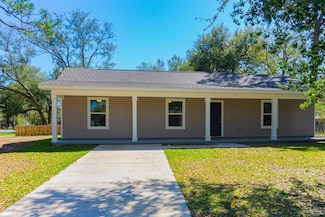 4651 Kingston Dr, Pensacola, FL 32526