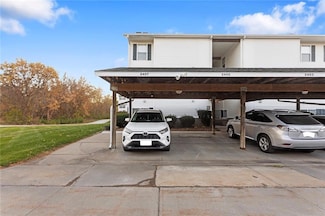 2407 NE 68th St, Kansas City, MO 64118