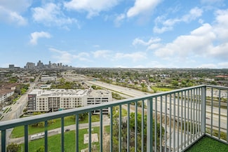 5925 Almeda Rd Unit 11915, Houston, TX 77004