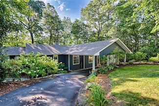 140 Hemlock Woods Dr, Highlands, NC 28741
