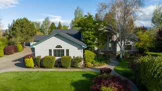 603 River Cir, Grants Pass, OR 97527