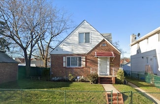 50-08 196th St, Fresh Meadows, NY 11365