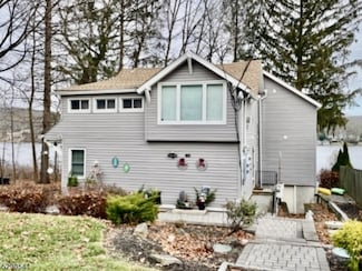 60 W Shawnee Trail, Wharton, NJ 07885