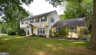 5 Cedar Woods Dr, Doylestown, PA 18901