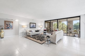 7572 Regency Lake Dr Unit 3401, Boca Raton, FL 33433