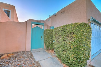 5239 Saratoga Dr NW, Albuquerque, NM 87120