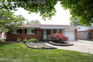 33316 Fraser Ave, Fraser, MI 48026