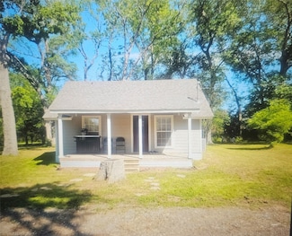 22116 Fairground Rd, Hempstead, TX 77445