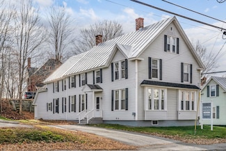 24 Pleasant St, Skowhegan, ME 04976