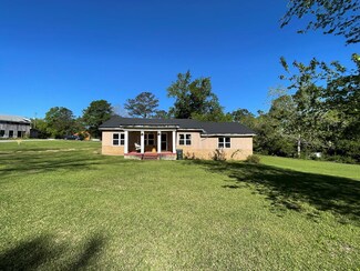 75 Stokes Dr, Blakely, GA 39823