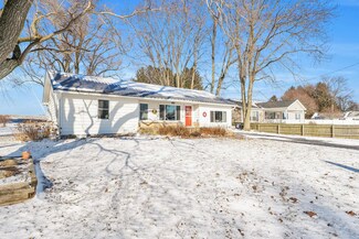 106 W Meade St, White Heath, IL 61884