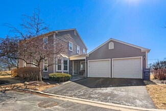 5 The Court of Charlwood, Northbrook, IL 60062