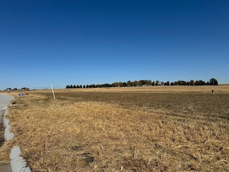 2212 Beechwood Dr Unit 2, Aurora, NE 68818
