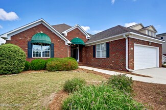 516 N 5th Ave, Kure Beach, NC 28449