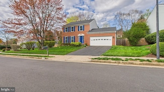 5416 Sequoia Farms Dr, Centreville, VA 20120
