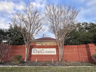 1544 Bennett St, Bryan, TX 77802