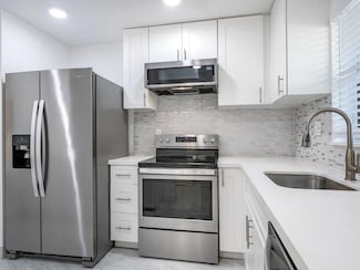 10303 Sunrise Lakes Blvd Unit 107, Sunrise, FL 33322