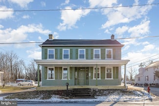 180 W Main St, Fayetteville, PA 17222