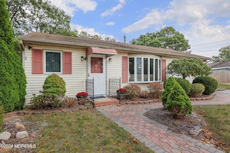 303 Constitution Dr, Forked River, NJ 08731