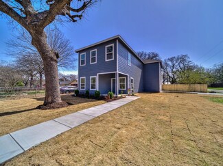 4500 Hollis St, Haltom City, TX 76117